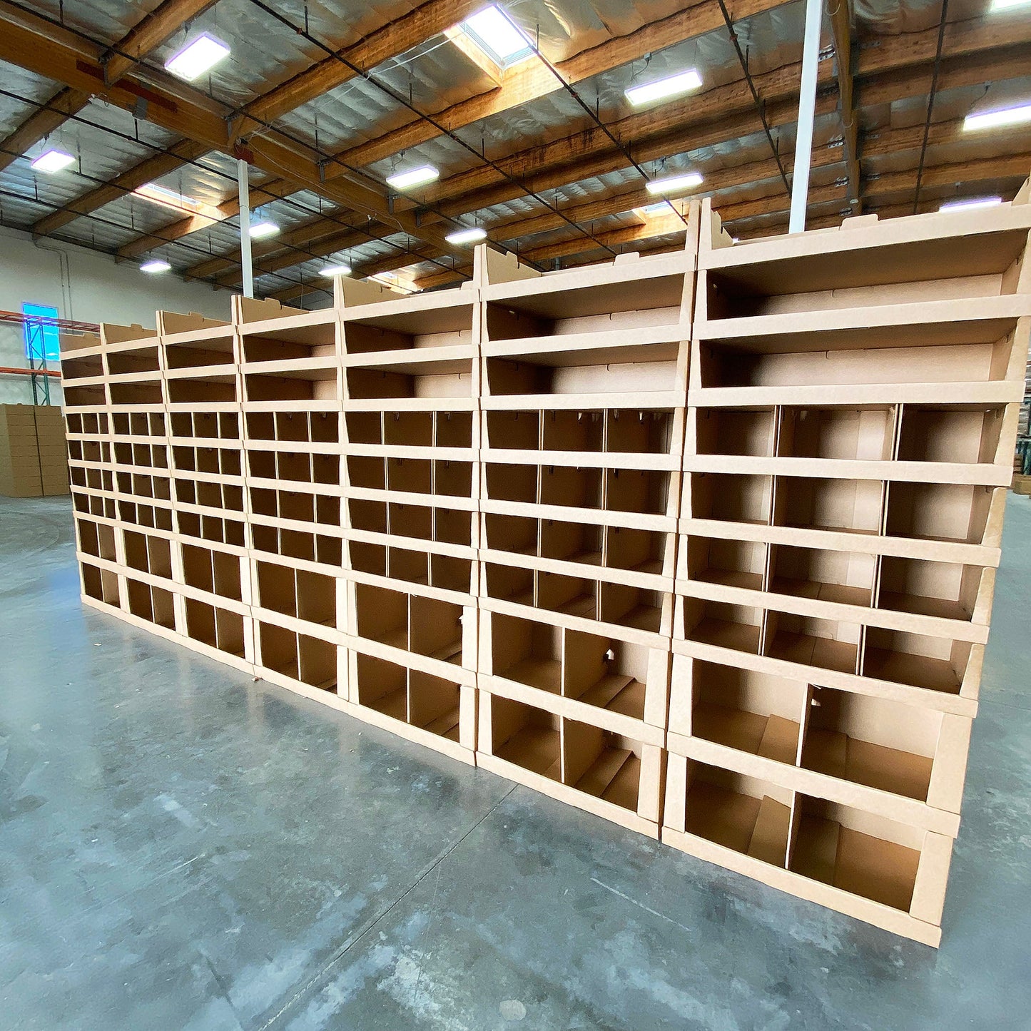 8" Basic Bin : 32x18x8 Stackable Pick Bin